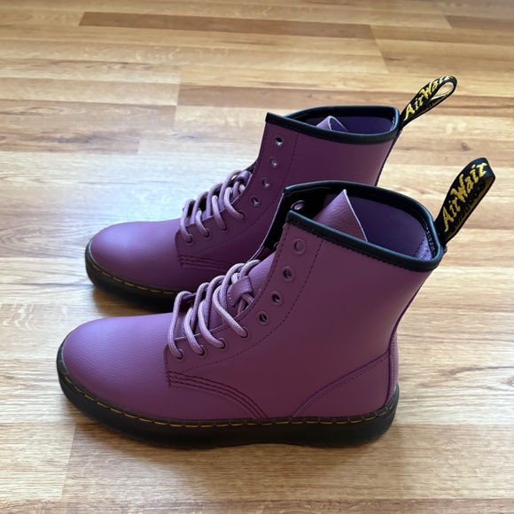 Dr. Martens Shoes - Dr. Martens Women’s Zavala Leather lace up boots